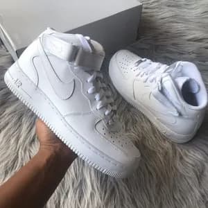 Nike Air Force 1'07 Mid Triple White