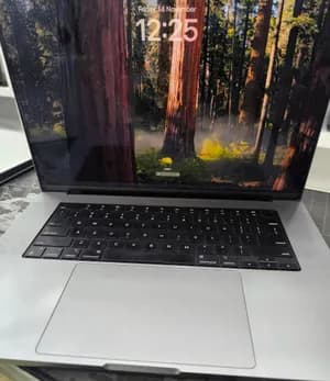 MacBook Pro M1 MAX (16-inch)