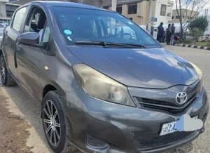 Toyota Yaris Compact 2012 Automatic
