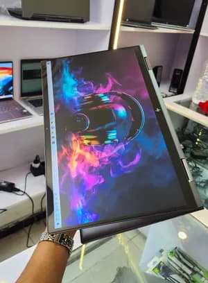 HP ENVY x360 15 Core i7 32GB 1TB
