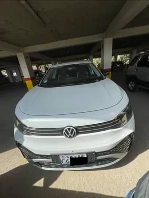 Volkswagen ID.6 Crozz Pro