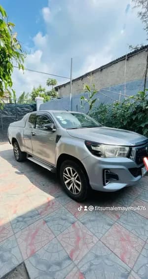 Toyota Hilux Extra Cab 2017