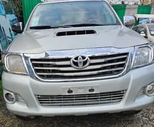 Toyota Hilux Double Cab 2011