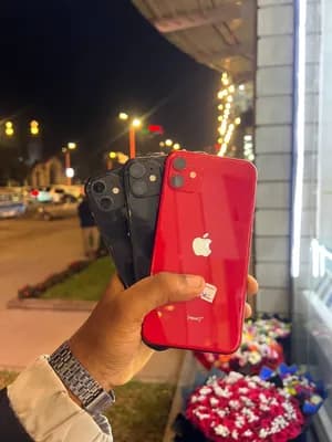 Apple iPhone 11 Smartphone