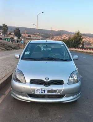 Toyota Vitz 2000 1.0L