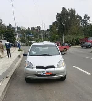 Toyota Vitz 2001