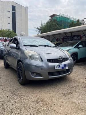 Toyota Yaris Compact 2010