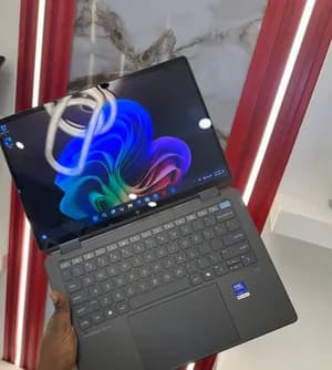 HP OmniBook Ultra 7 Laptop
