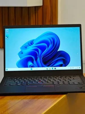 Lenovo ThinkPad X1 Carbon Laptop
