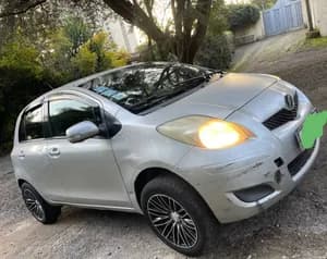 Toyota Yaris Compact 2010 1000cc