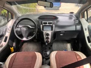 Yaris Compact 2008