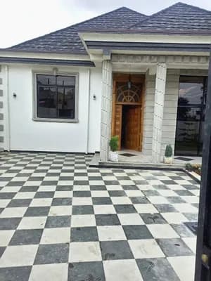 Modern 5-Bedroom Villa in Wesen