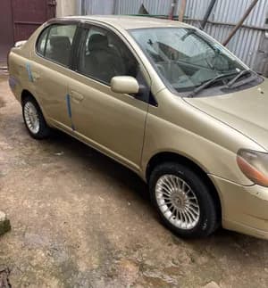 Toyota Platz