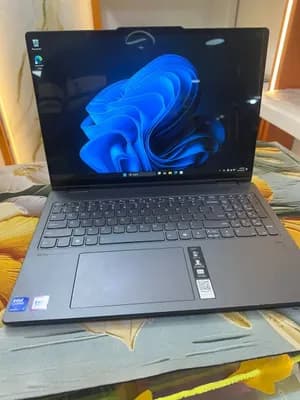 Lenovo Yoga Ultra 7 2-in-1 Laptop