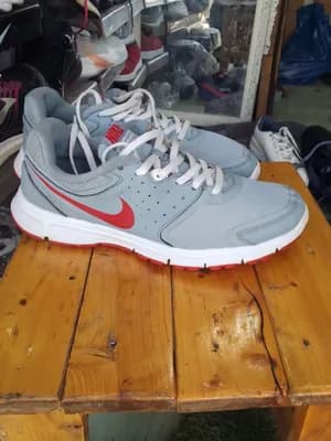 Nike Sneakers Size 43