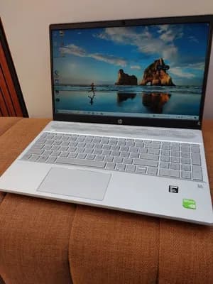 hp Pavilion 15.6 512GB SSD 16GB DDR4