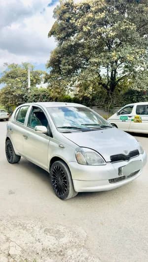 Toyota Vitz Yaris 2001