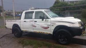MITSUBUSHI L200 DOUBLE-CAB 2005
