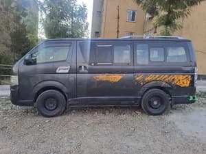 2007 Toyota Hiace Manual Van