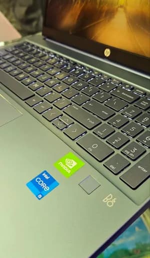 HP Pavilion 15.6 512GB SSD 16GB DDR4 i5