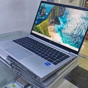 HP EliteBook 830 G8 Core i5