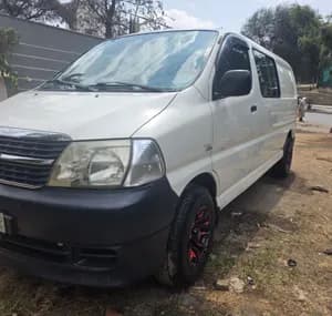 Toyota Hiace 2011