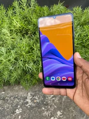 Samsung Galaxy A06 64GB 4GB