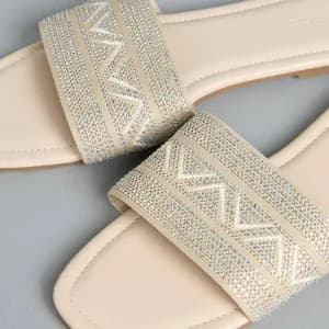 MAX Slip-On Sandals