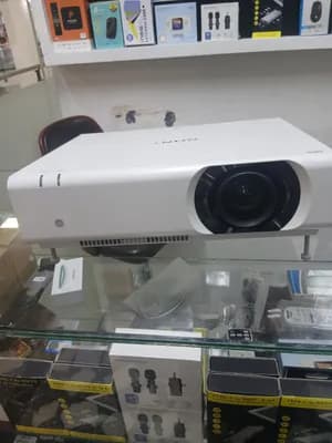 Sony VPL-CH350 Home Cinema Projector