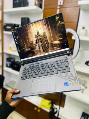 ASUS ROG Strix i9 RTX 4070 Laptop