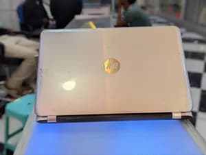 Hp Pavilion 15.6 inch 4GB RAM 500 SSD