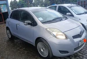 Toyota Yaris Compact 2010