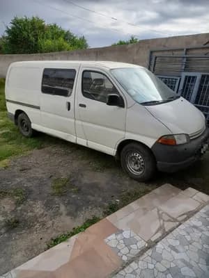 Toyota Dolphin 1999