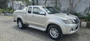 Toyota Hilux King Cab 2012