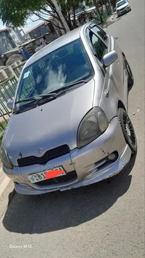 2004 Toyota Vitz Hatchback