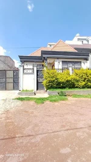 Modern 5-Bedroom Villa in Samit