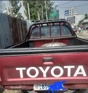 Toyota Hilux Kin Cab