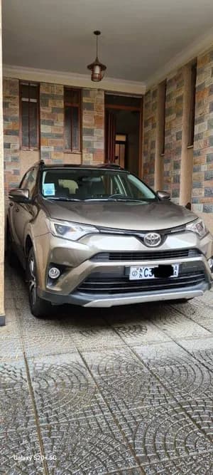 Toyota Rav4 2017 48,000km used