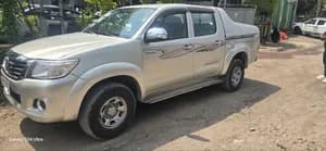 Toyota Hilux Double Cab 2013
