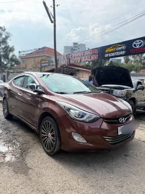 Hyundai Avante 2013 1.6L