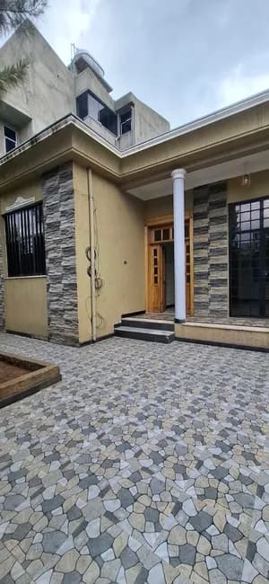 5 Bedroom Villa for Sale in Ayat