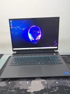 Alienware M16 RTX 4070 Gaming Laptop