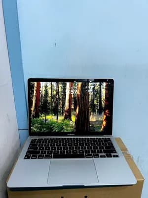 Apple MacBook Air M1 2020