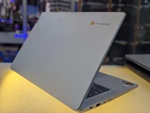 Lenovo Chromebook 4GB RAM 64GB SSD 14in