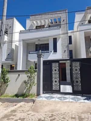 Modern G+2 House in Semit