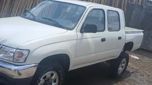 Toyota Hilux Double Cab 2004 4WD