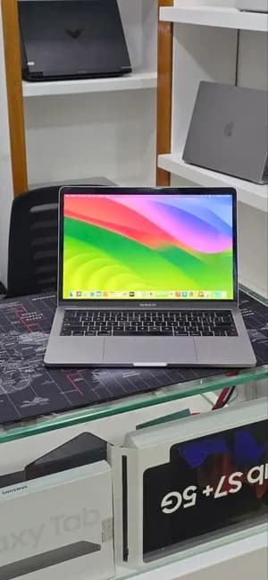 Apple MacBook Pro i7 2019
