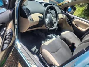 Vitz 2004